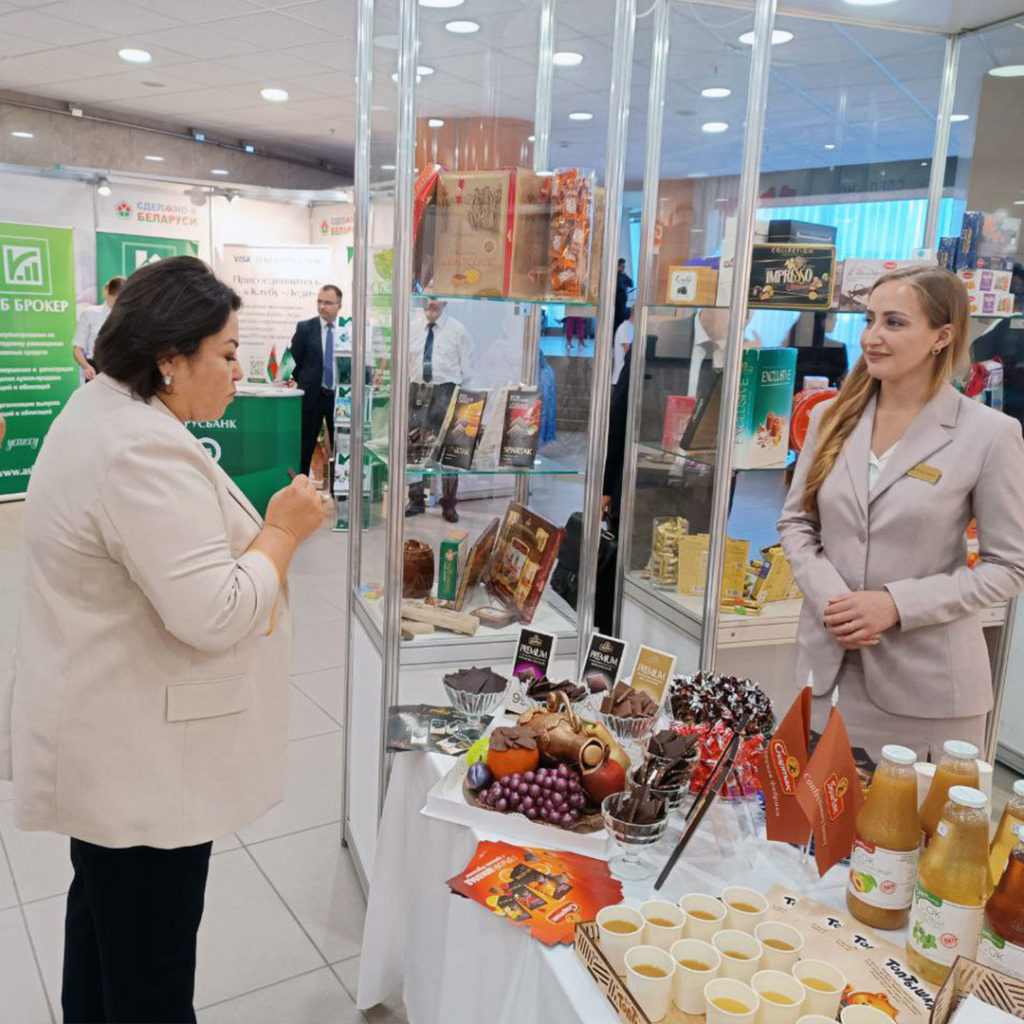 Первом-белорусско-узбекском-женском-форуме-7.jpg
