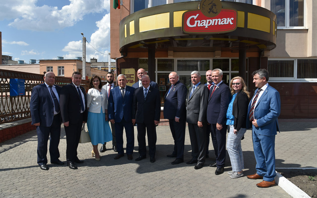 Члены-Комиссии-Парламентского-Собрания--0.jpg