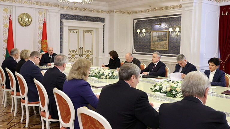 ПРОЕКТ НОВОЙ КОНСТИТУЦИИ.jpg