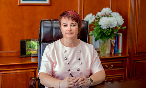 Поздравляю с весенним праздником 8 Марта!