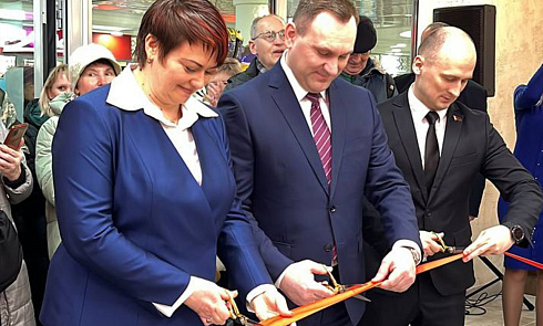 В торговом центре «Столица» прошло торжественное открытие обновленного магазина «Спартак».