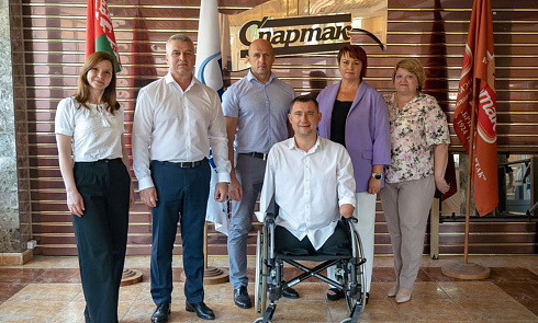  Спикер вдохновения: Алексей Талай 28 августа посетил кондитерскую фабрику «Спартак»