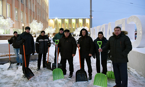 Сегодня сотрудники СП ОАО «СПАРТАК» в очередной раз присоединились к работе по уборке территории. Сегодня сотрудники СП ОАО «СПАРТАК» в очередной раз присоединились к работе по уборке территории.