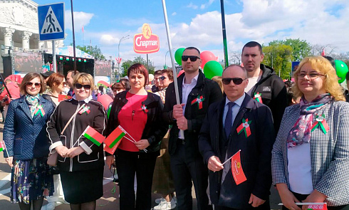 Праздничное шествие 9 мая в Гомеле