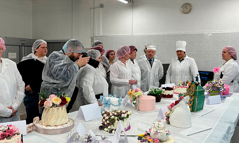 Конкурс профессионального мастерства на звания «Лучший кондитер-2025» СП ОАО «Спартак» Конкурс профессионального мастерства на звания «Лучший кондитер-2025» СП ОАО «Спартак»