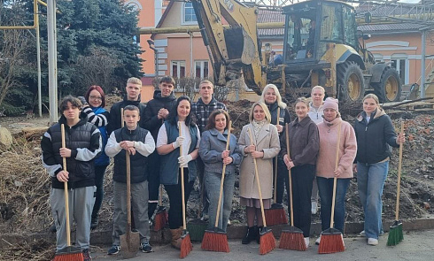 Субботник в марте