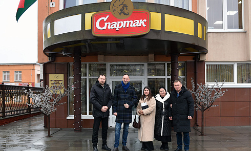 Кондитерскую фабрику «Спартак» посетили представители торговой сети ЗАО «Доброном»