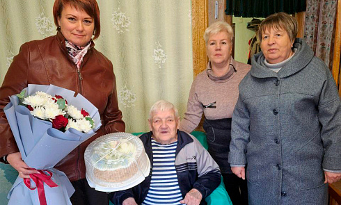 Ветерану Великой Отечественной войны Босовцу Владимиру Федоровичу исполнилось 99 лет. Ветерану Великой Отечественной войны Босовцу Владимиру Федоровичу исполнилось 99 лет.