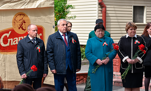 Руководство кондитерской фабрики «Спартак» поздравило ветеранов, которые трудились на нашей фабрике