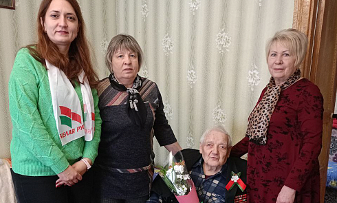 Поздравление ветеранов Великой Отечественной войны и лиц к ним приравненных